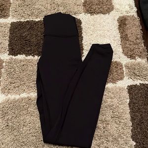 Black lululemon leggings